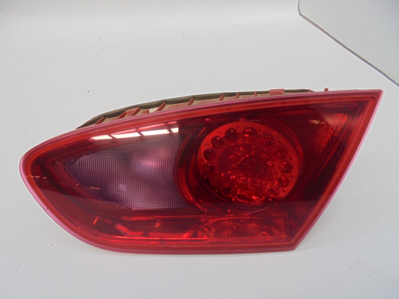 Feu arriere secondaire droit (feux) SEAT LEON (1P1) REFERENCE Diesel - 1