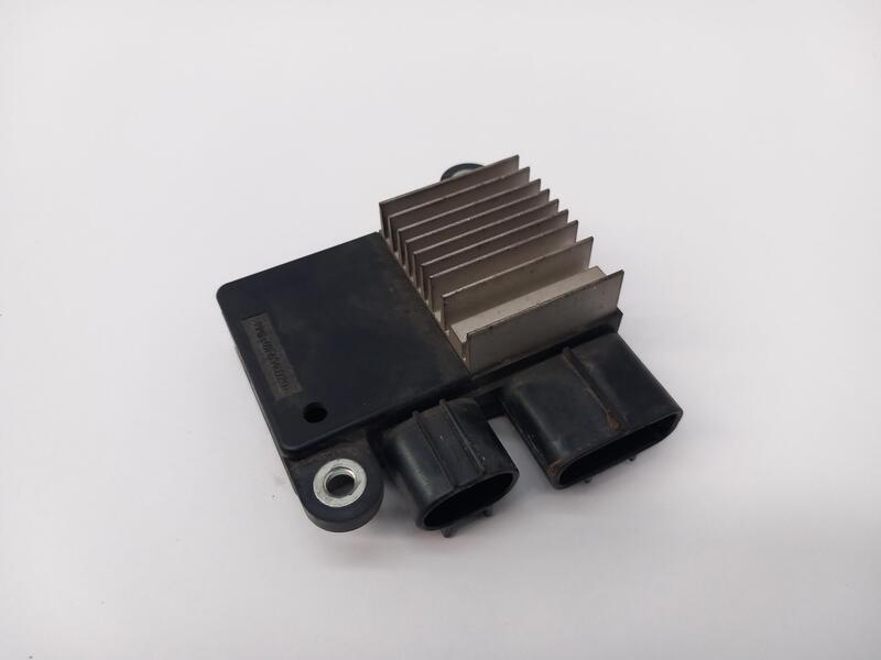 Module électronique TOYOTA AURIS 1.4 D-4D  - 1