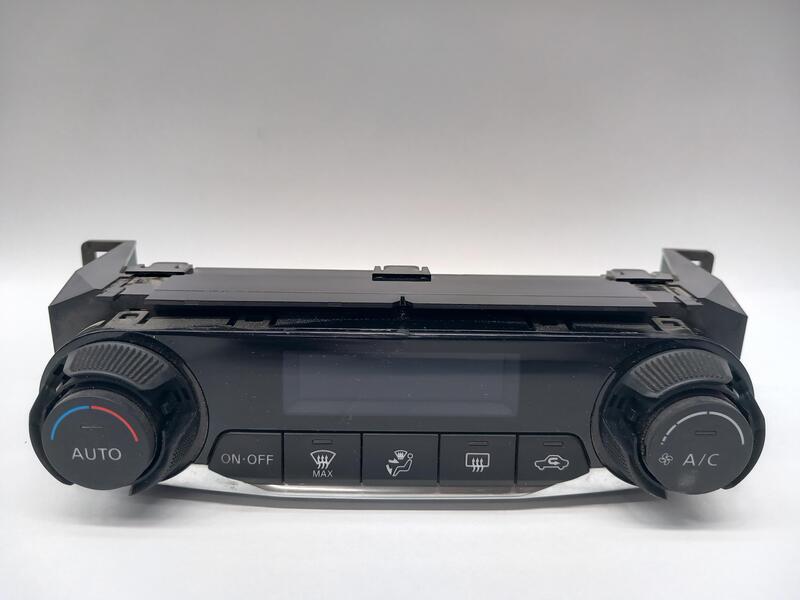 Commande chauffage NISSAN MICRA V 0.9 IG-T Essence - 1