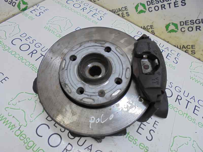 Fusee avant droit VOLKSWAGEN POLO 60 1.4 Essence - 1