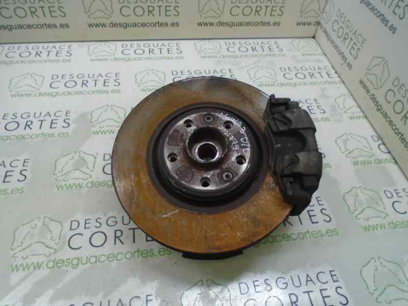 Fusee avant droit RENAULT LAGUNA COUPE 2.0 GT Essence - 1