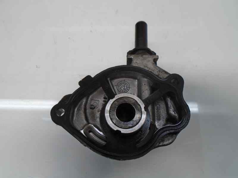Pompe à vide INFINITI Q30 2.2D PREMIUM Diesel - 1