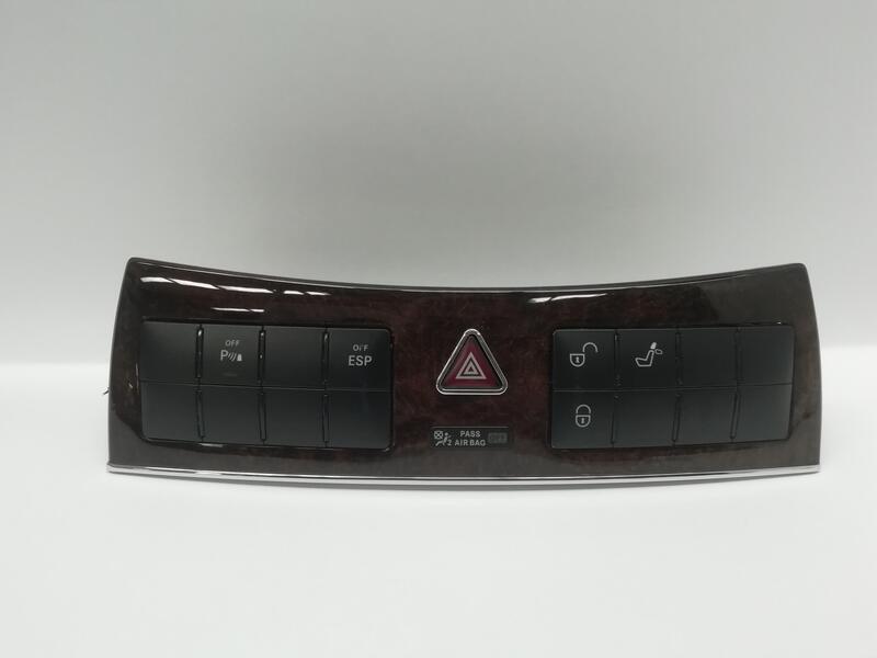 Bouton de warning MERCEDES CLK 320 CDI  - 1