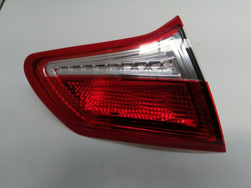 Feu arriere secondaire gauche (feux) CITROEN C4 II 1.6 HDI 90  - 1