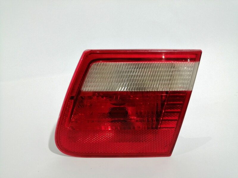Feu arriere secondaire droit (feux) BMW SERIE 3 TOURING (E46) 320D Diesel - 1