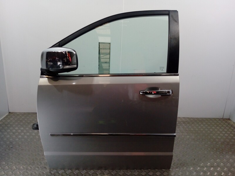 Porte avant gauche CHRYSLER GRAND VOYAGER V 2.8 CRD  - 1
