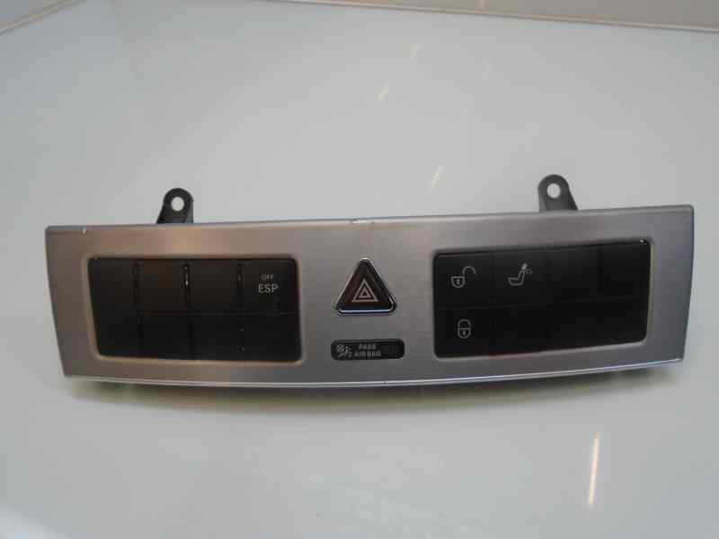 Bouton de warning MERCEDES CLASE C C 180 KOMPRESSOR Essence - 1