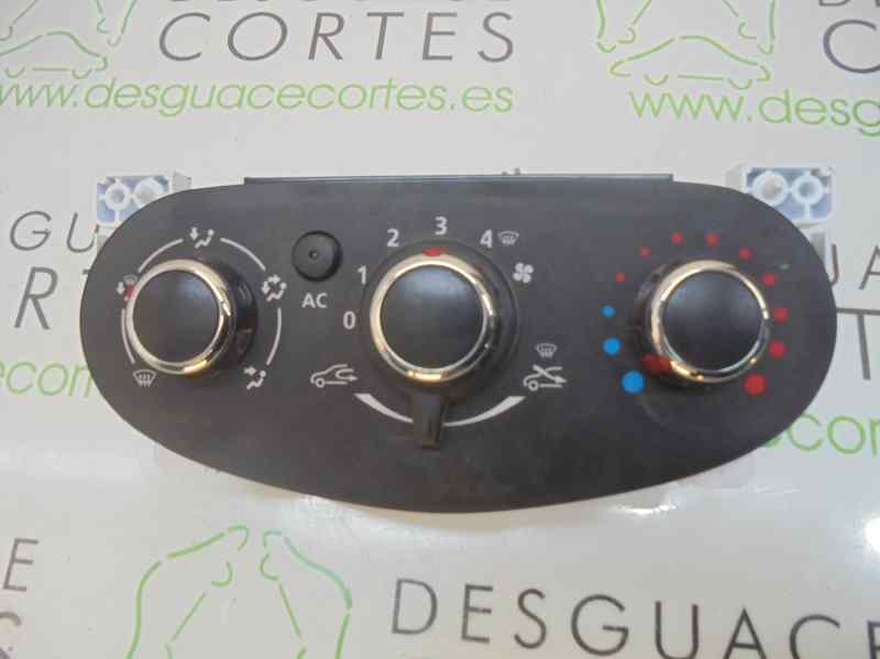 Commande chauffage DACIA SANDERO AMBIANCE Diesel - 1