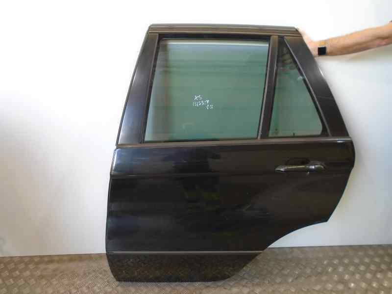 Puerta trasera izquierda BMW X5 3.0 D  - 1