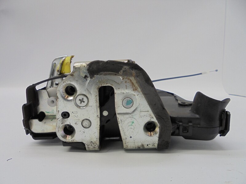 Serrure avant gauche TOYOTA AURIS (E18) ACTIVE Diesel - 1