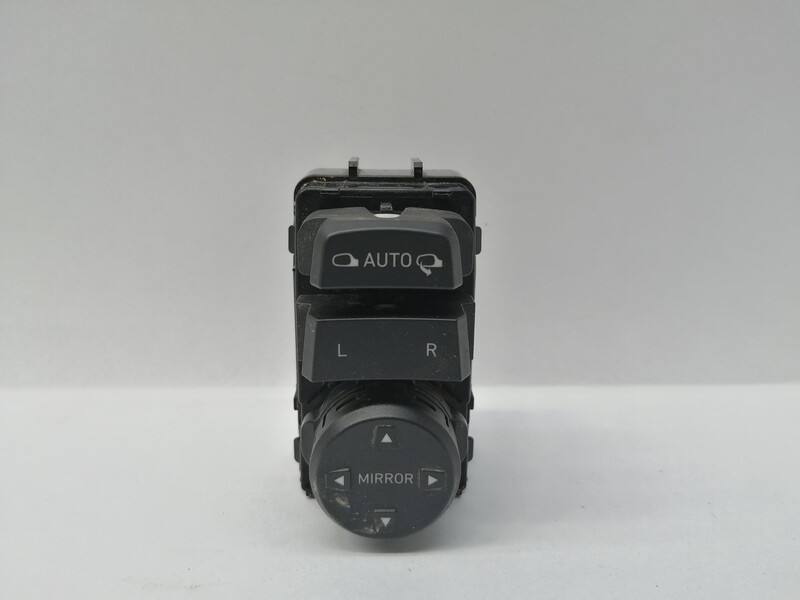 Commande retroviseurs HYUNDAI I30 (PD) PREMIUM Diesel - 1