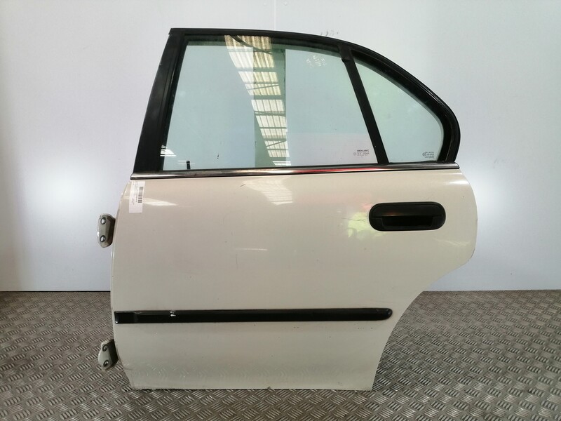 Puerta trasera izquierda MG ROVER 600 620 SI Gasolina - 1