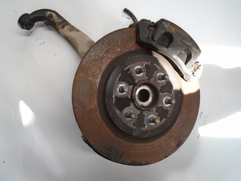 Fusee avant gauche NISSAN PATHFINDER (R51) 2.5 DCI LE Diesel - 1