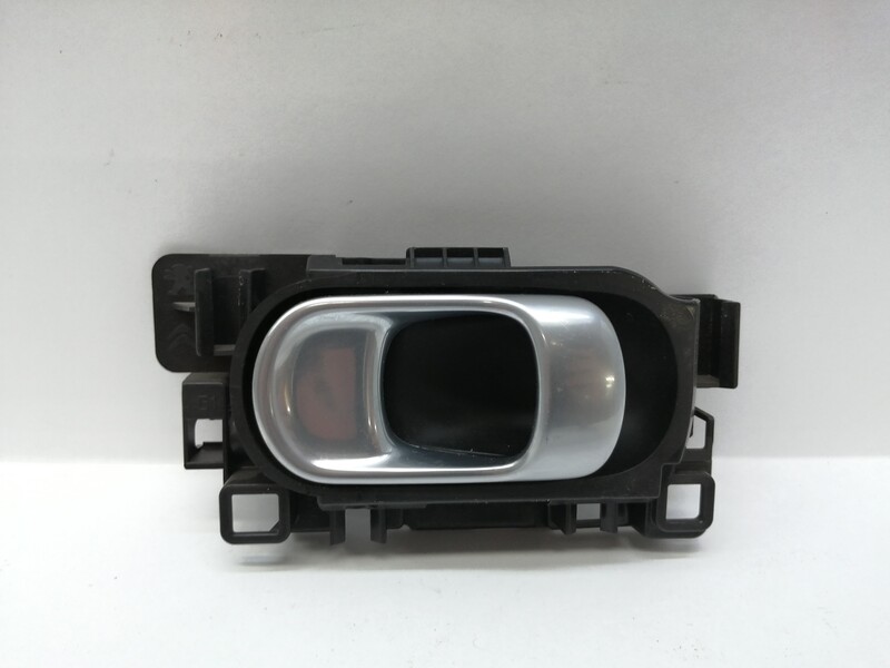 Poignee interieur arriere gauche CITROEN C4 CACTUS FEEL Diesel - 1