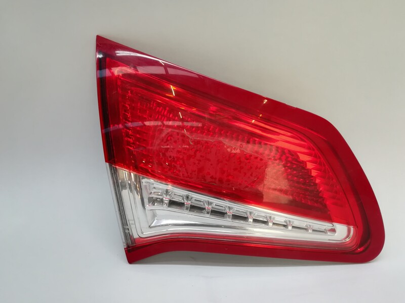Feu arriere secondaire gauche (feux) CITROEN C4 II 1.6 HDI 110  - 1