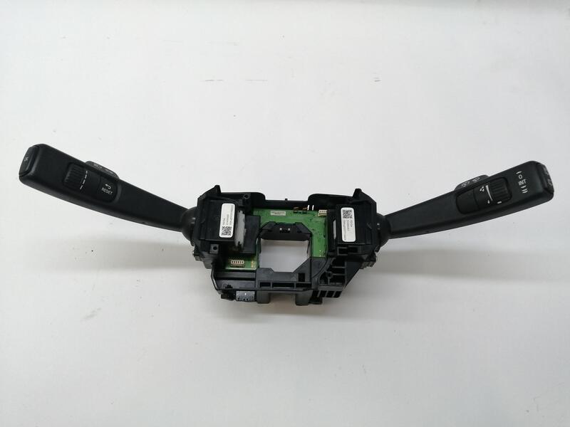 Commodo d'essuie glaces VOLVO XC60 KINETIC 2WD Diesel - 1