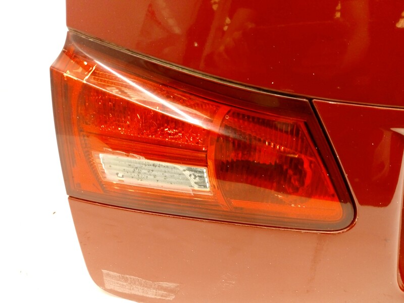 Feu arriere secondaire gauche (feux) TOYOTA LEXUS IS 200 (DS2/IS2) 2.2 D  - 1