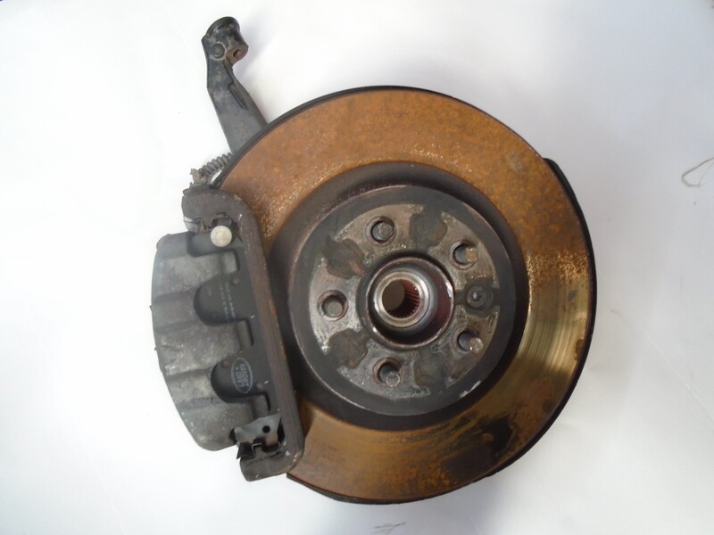 Fusee avant droit LAND ROVER DISCOVERY 4 SDV6 HSE Diesel - 1