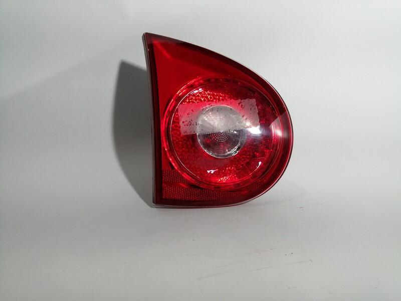 Feu arriere secondaire gauche (feux) VOLKSWAGEN GOLF V (1K1)(10.2003) HIGHLINE Diesel - 1