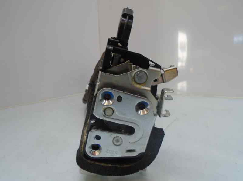 Serrure avant gauche NISSAN MICRA IV 1.2 Essence - 1