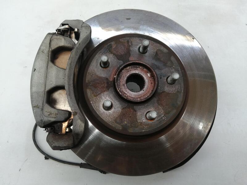 Fusee avant gauche NISSAN LEAF (ZE1) E+ 3.ZERO  - 1