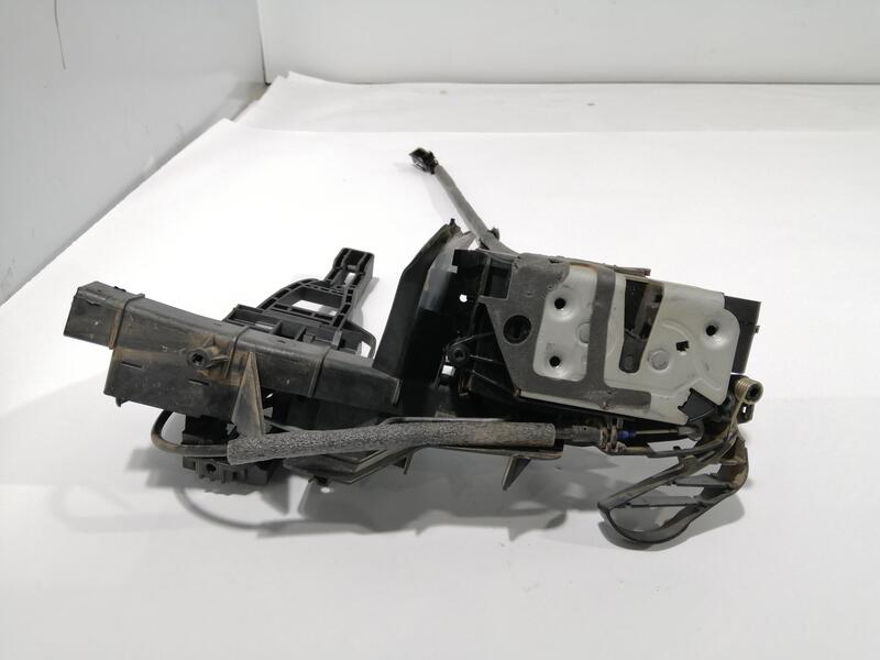 Serrure avant gauche FORD FOCUS III 1.5 TDCI  - 1
