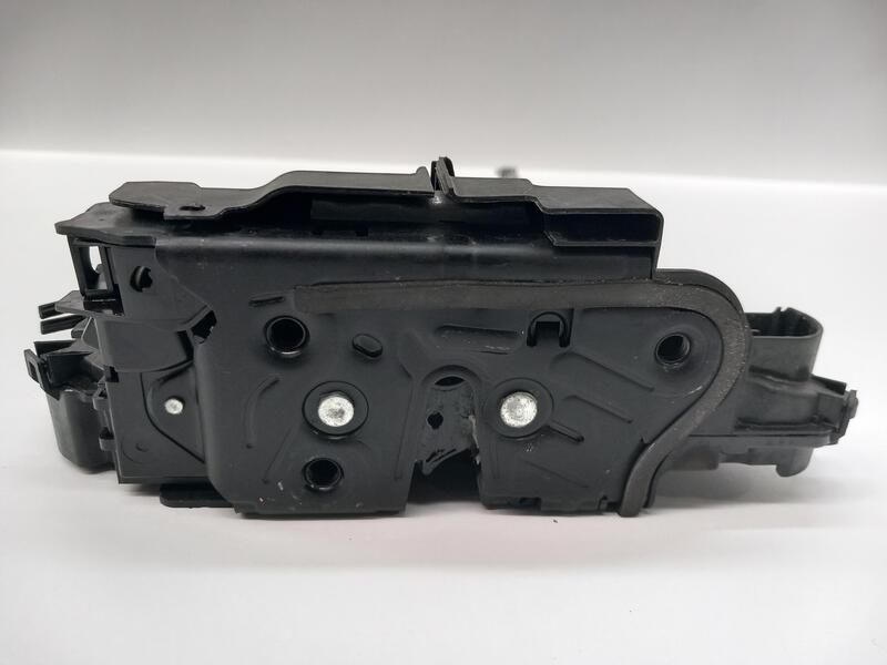 Serrure avant gauche VOLKSWAGEN GOLF VIII BERLINA (CD1) LIFE Diesel - 1