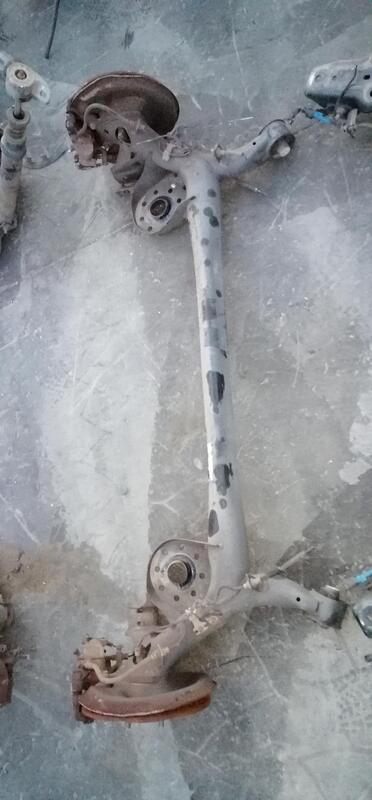 Train arriere complet TOYOTA YARIS 1.0 Essence - 1