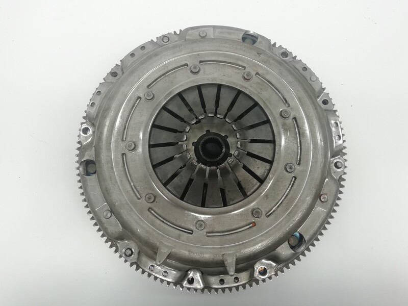 Embrayage VOLKSWAGEN GOLF VI 1.6 TDI  - 1