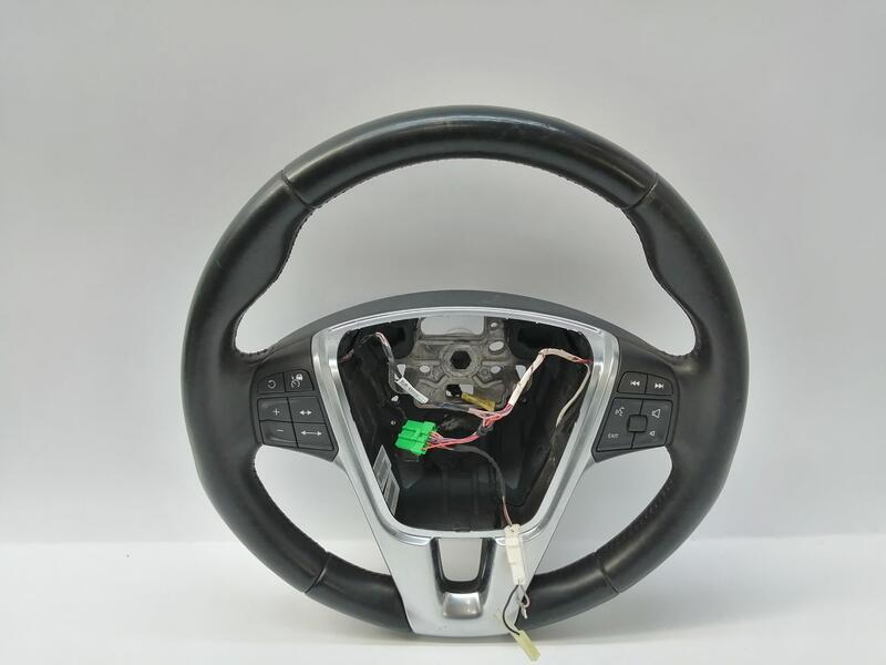 Volant VOLVO XC60 BUSINESS PLUS 2WD Diesel - 1
