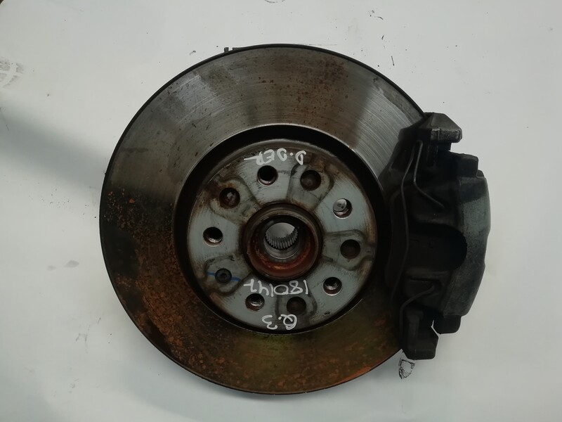 Fusee avant droit AUDI Q3 (8UG) SPORT Diesel - 1