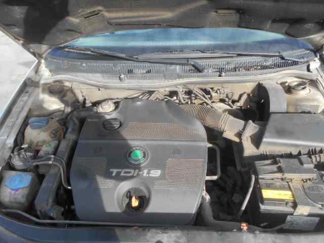 Moteur SKODA OCTAVIA BERLINA (1U2) 1.9 TDI GLX Diesel - 1