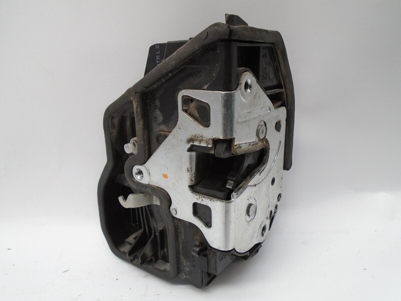 Serrure arriere droit BMW 1 6 I Essence - 1
