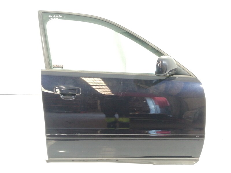 Porte avant droit AUDI A4 BERLINA (B5) 1.9 TDI Diesel - 1