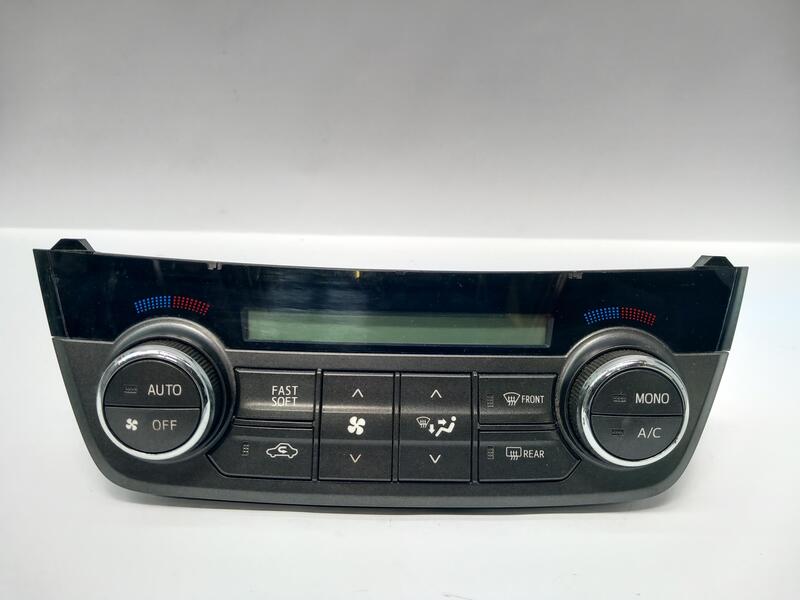Commande chauffage TOYOTA RAV4 (A4) ACTIVE Diesel - 1