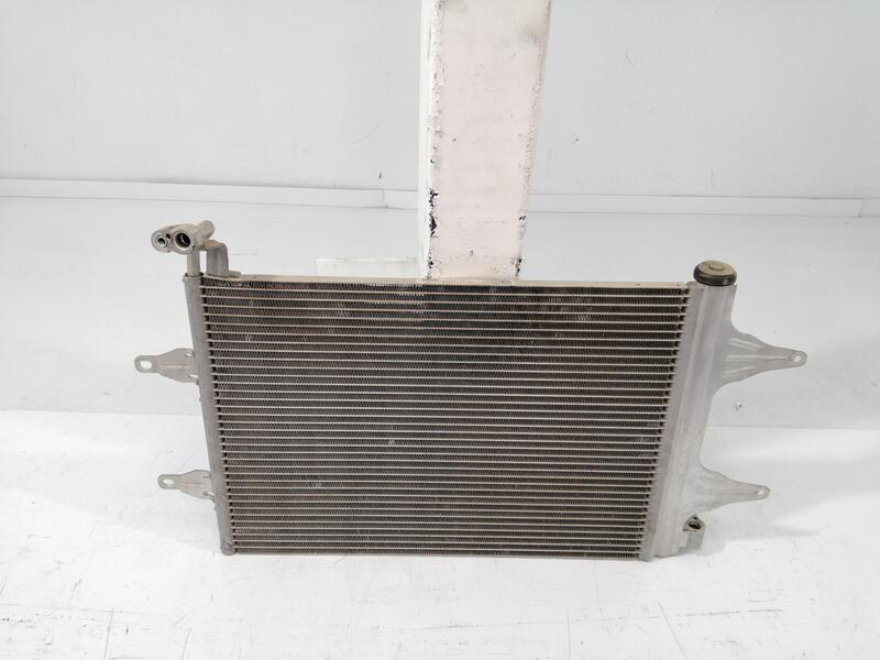 Condenseur de clim VOLKSWAGEN POLO 1.4 16V Essence - 1