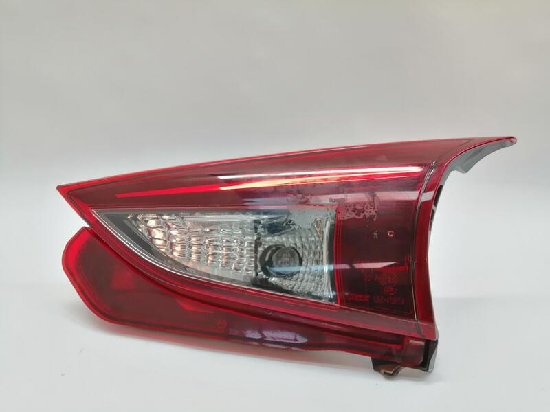 Feu arriere secondaire droit (feux) MAZDA 3 2.0 Essence - 1
