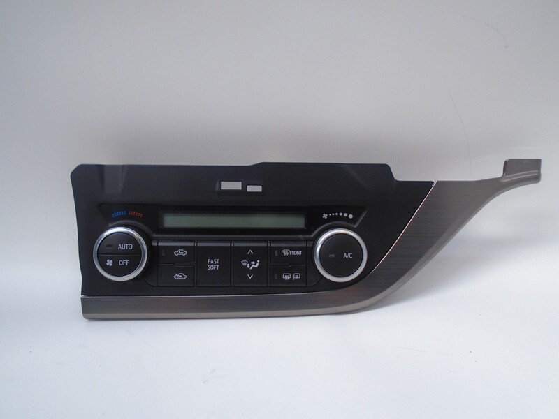 Commande chauffage TOYOTA AURIS (E18) ACTIVE Diesel - 1