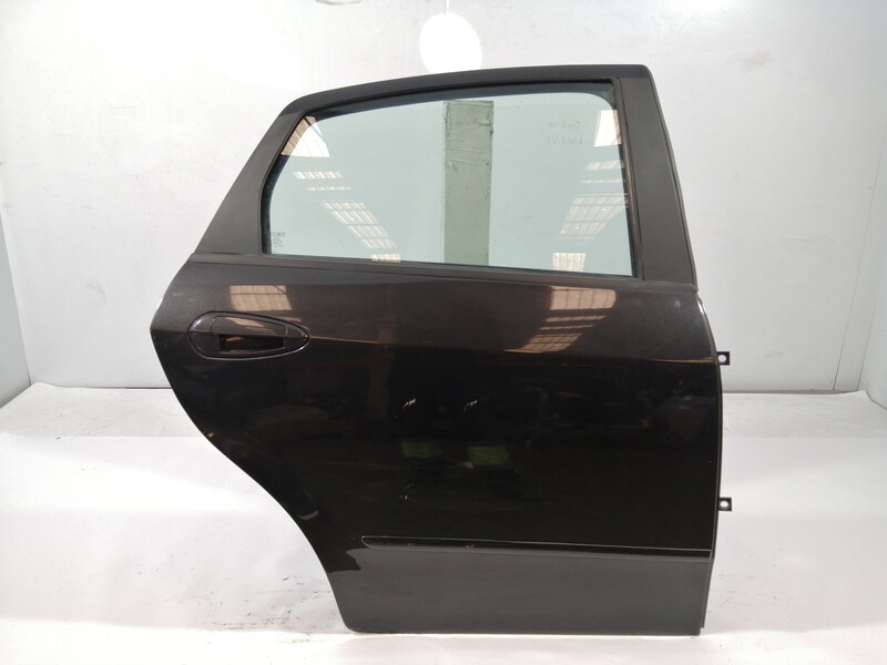 Puerta trasera derecha FIAT LINEA (110) DYNAMIC  - 1