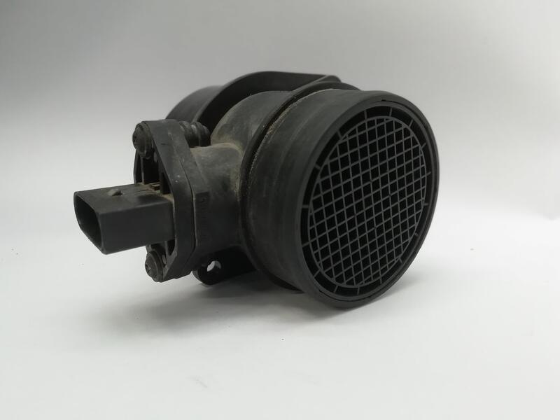 Debitmetre AUDI A3 S3 QUATTRO Essence - 1