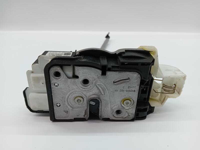 Serrure arriere droit VOLVO V40 FASTBACK D2  - 1