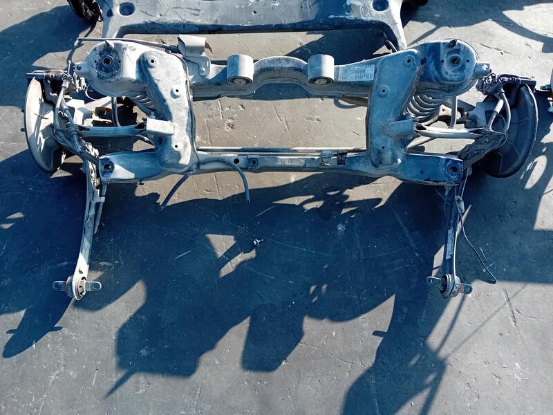 Train arriere complet FORD KUGA I 2.0 TDCI  - 1