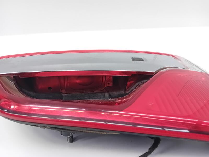 Feu arriere secondaire droit (feux) FORD ECOSPORT 1.5 TDCI  - 1