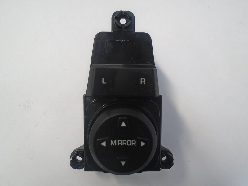 Commande retroviseurs HYUNDAI TUCSON 1.6 GDI Essence - 1