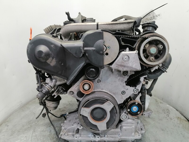 Moteur AUDI A6 AVANT (4B5) 2.5 TDI Diesel - 1