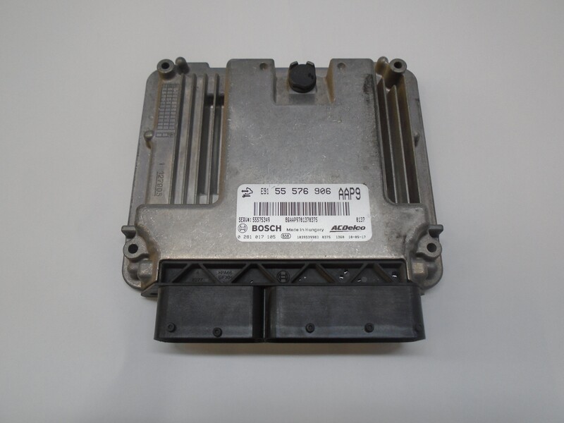 Calculateur moteur OPEL INSIGNIA BERLINA COSMO Diesel - 1