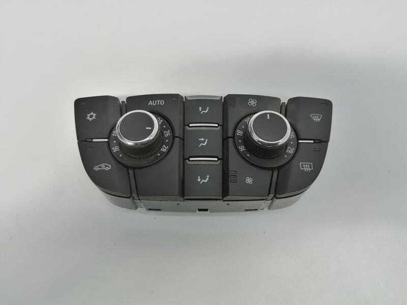 Commande chauffage OPEL ASTRA J SPORTS TOURER COSMO Diesel - 1
