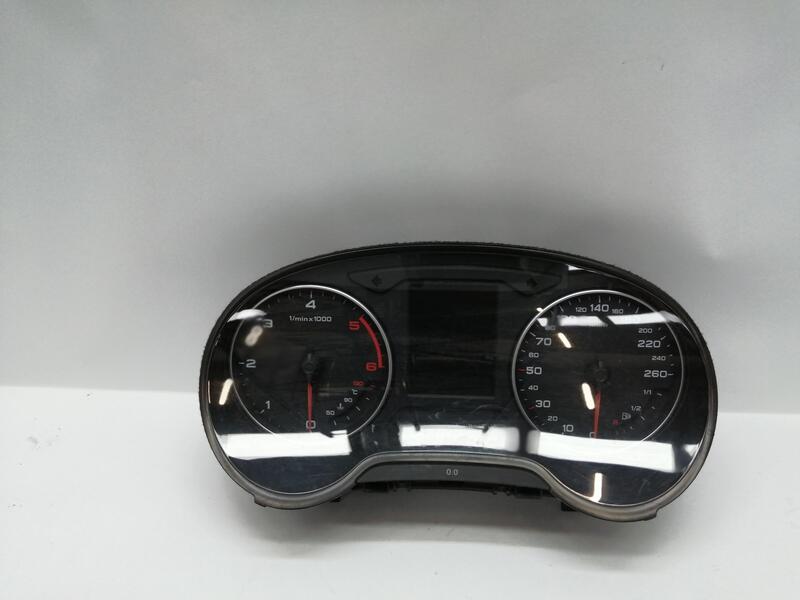 Compteur AUDI A3 1.6 TDI  - 1