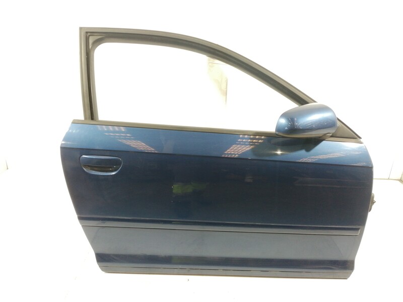 Puerta delantera derecha AUDI A3 SPORTBACK 1.6 Gasolina - 1