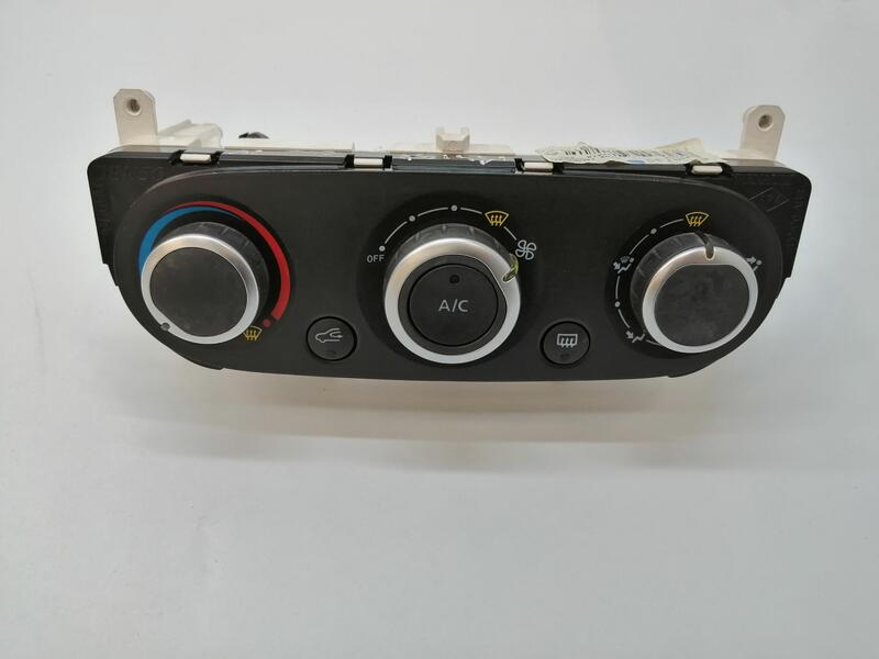 Commande chauffage RENAULT CLIO IV AUTHENTIQUE Diesel - 1